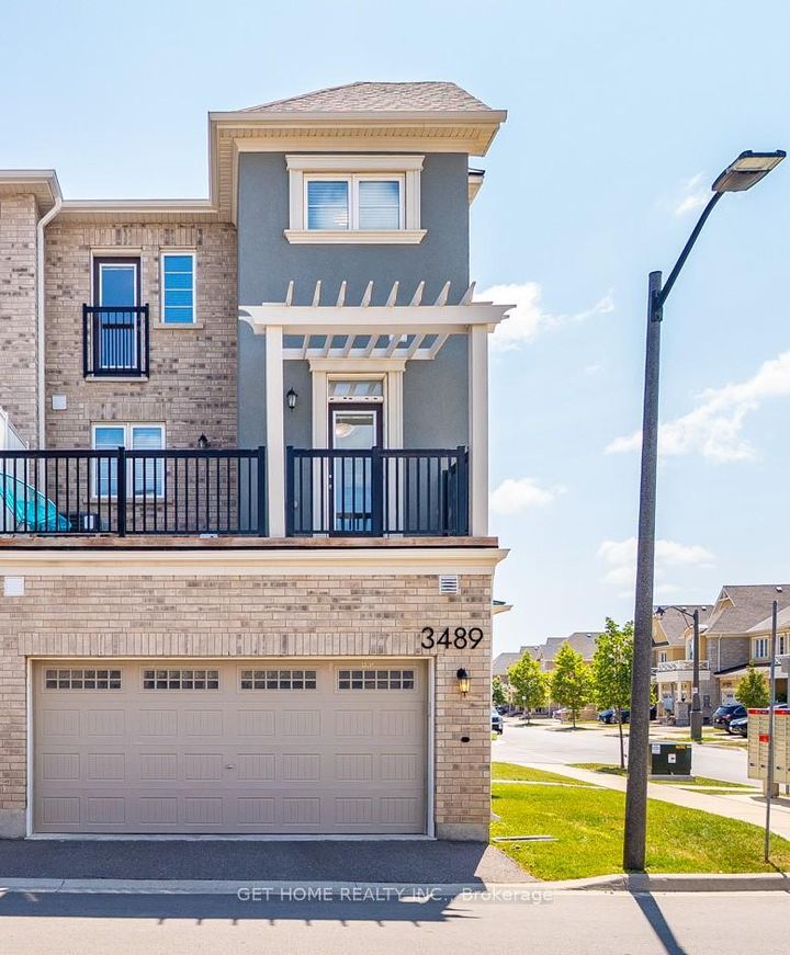 Photo 4 at 3489 Vernon Powell Drive, GO Glenorchy, Oakville