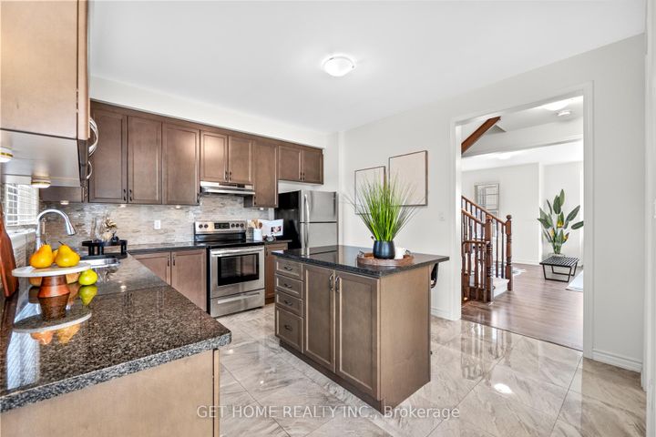 Photo 7 at 3489 Vernon Powell Drive, GO Glenorchy, Oakville