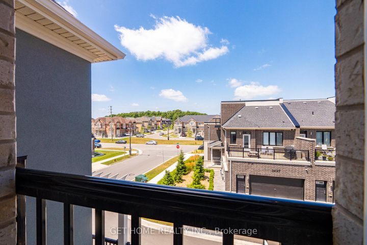 Photo 32 at 3489 Vernon Powell Drive, GO Glenorchy, Oakville