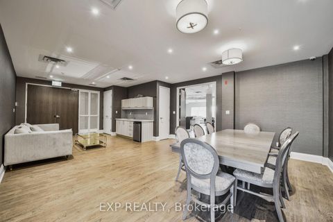 Photo 20 at 602A - 15277 Yonge Street, Aurora Village, Aurora