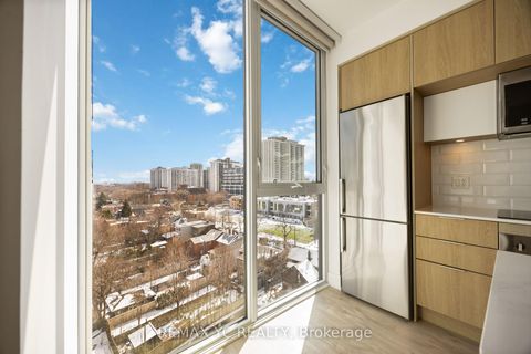 Photo 6 at 801 - 1 Belsize Drive, Mount Pleasant West, Toronto