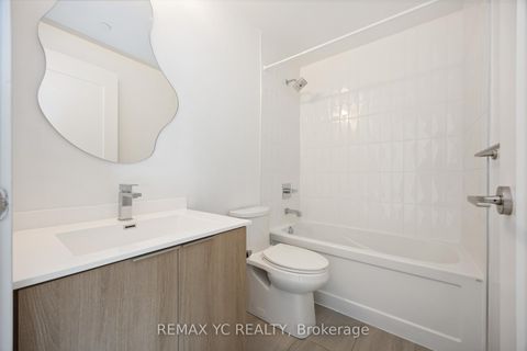 Photo 20 at 801 - 1 Belsize Drive, Mount Pleasant West, Toronto