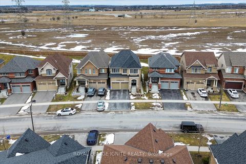 Photo 4 at 308 Windfields Farm Drive W, Windfields, Oshawa