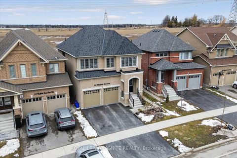 Photo 6 at 308 Windfields Farm Drive W, Windfields, Oshawa
