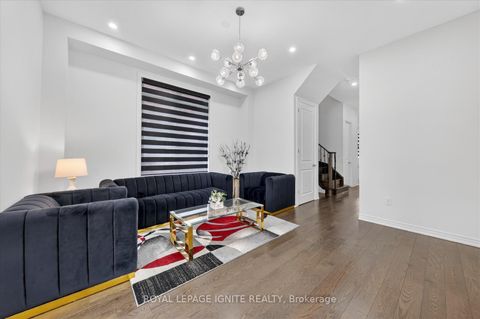 Photo 12 at 308 Windfields Farm Drive W, Windfields, Oshawa