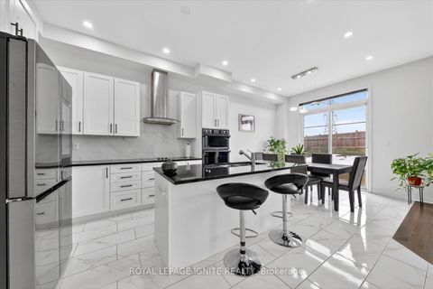 Photo 21 at 308 Windfields Farm Drive W, Windfields, Oshawa