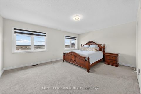 Photo 26 at 308 Windfields Farm Drive W, Windfields, Oshawa