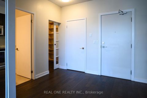 Photo 9 at 1410 - 510 Curran Place, City Centre, Mississauga