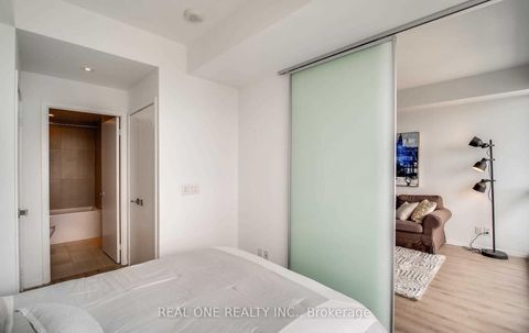 Photo 22 at 4317 - 70 Temperance Street, Bay Street Corridor, Toronto