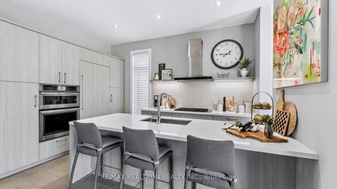 Photo 10 at 12 Elaine Lennox Court, Rouge E11, Toronto