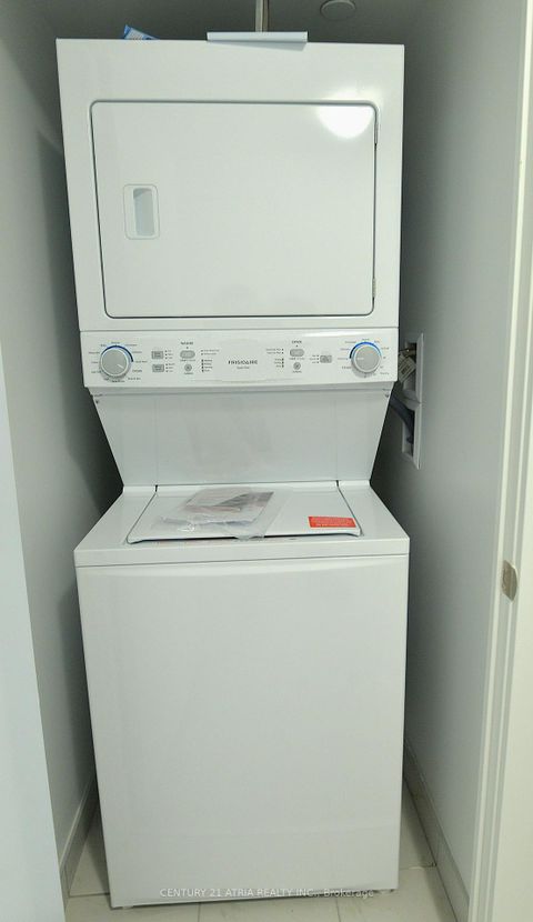 Photo 11 at 2411 - 1435 Celebration Drive, Bay Ridges, Pickering