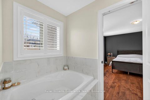 Photo 21 at 192 Muirfield Drive, Ardagh, Barrie