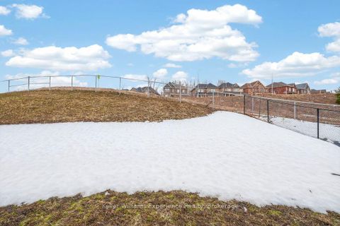 Photo 30 at 192 Muirfield Drive, Ardagh, Barrie