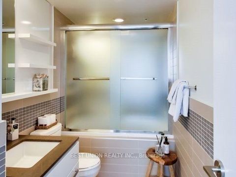 Photo 11 at 1502 - 295 Adelaide Street W, Waterfront Communities C1, Toronto