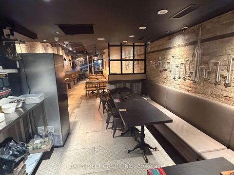 Photo 4 at 409 Spadina Avenue, Chinatown, Toronto