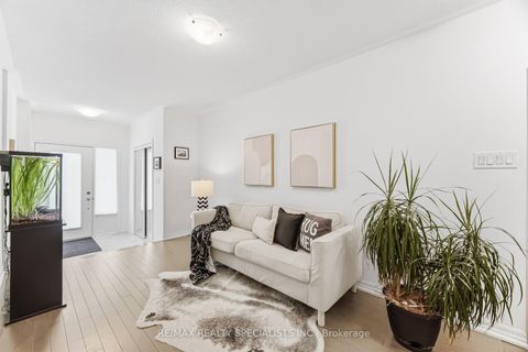 Photo 6 at 162 Vantage Loop, Woodland Hill, Newmarket