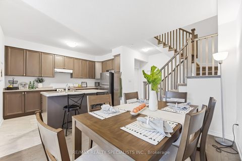 Photo 12 at 162 Vantage Loop, Woodland Hill, Newmarket