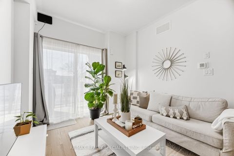 Photo 15 at 162 Vantage Loop, Woodland Hill, Newmarket