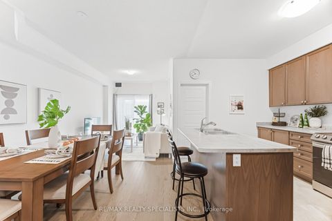 Photo 16 at 162 Vantage Loop, Woodland Hill, Newmarket