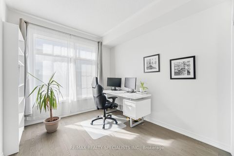 Photo 18 at 162 Vantage Loop, Woodland Hill, Newmarket