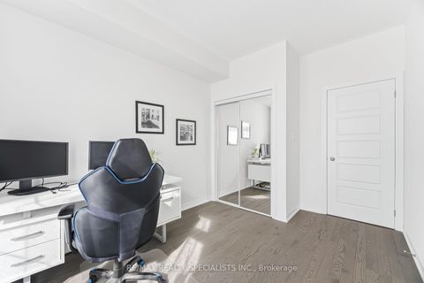 Photo 19 at 162 Vantage Loop, Woodland Hill, Newmarket