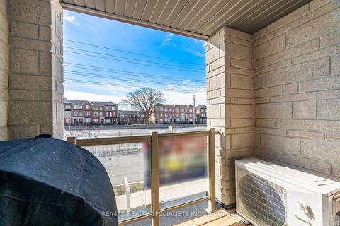 Photo 20 at 162 Vantage Loop, Woodland Hill, Newmarket