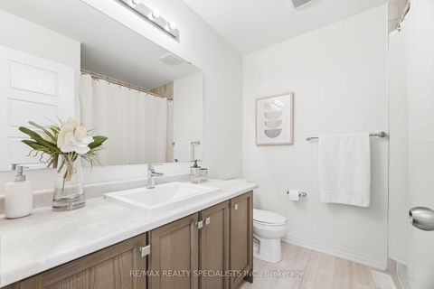 Photo 27 at 162 Vantage Loop, Woodland Hill, Newmarket