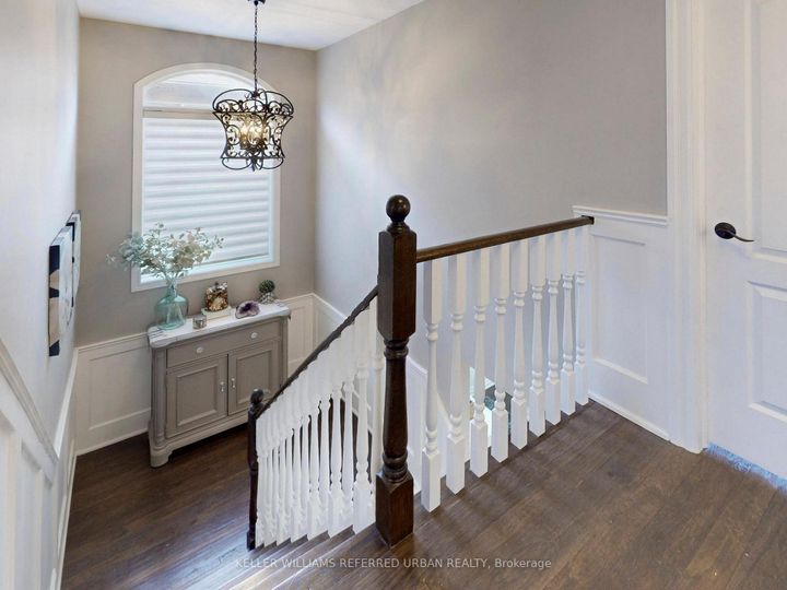 Photo 18 at 208 Maria Antonia Road, Vellore Village, Vaughan