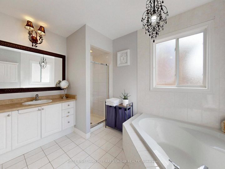 Photo 23 at 208 Maria Antonia Road, Vellore Village, Vaughan