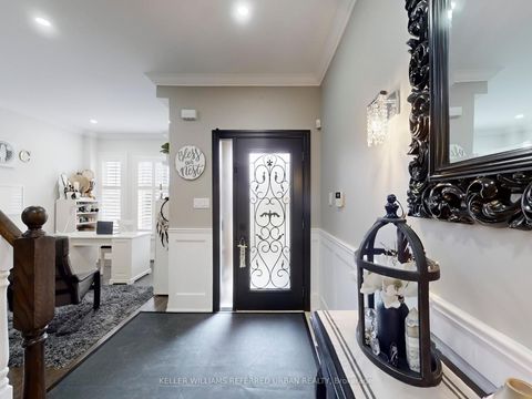 Photo 2 at 208 Maria Antonia Road, Vellore Village, Vaughan