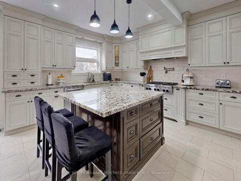 Photo 12 at 208 Maria Antonia Road, Vellore Village, Vaughan