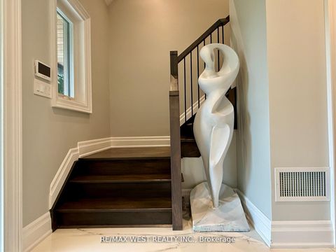 Photo 7 at 18 Windy Ridge Drive, Scarborough Village, Toronto