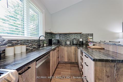 Photo 12 at 18 Windy Ridge Drive, Scarborough Village, Toronto