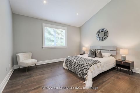 Photo 19 at 18 Windy Ridge Drive, Scarborough Village, Toronto