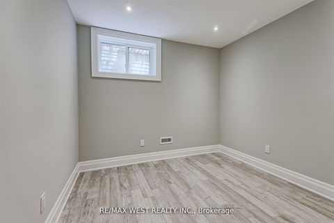 Photo 29 at 18 Windy Ridge Drive, Scarborough Village, Toronto