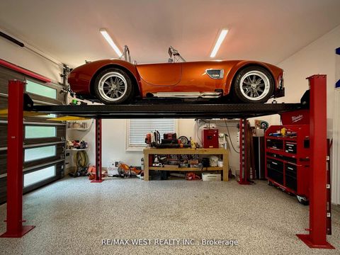 Photo 31 at 18 Windy Ridge Drive, Scarborough Village, Toronto