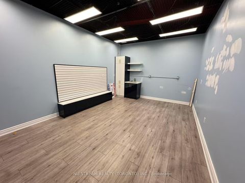 Photo 3 at 59 - 384 Yonge Street, Bay Street Corridor, Toronto