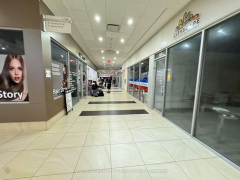 Photo 5 at 59 - 384 Yonge Street, Bay Street Corridor, Toronto