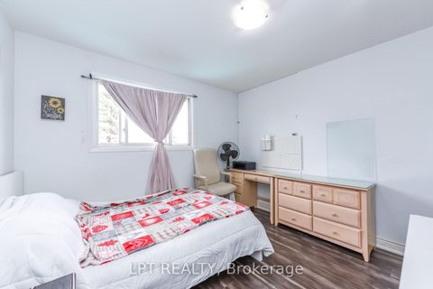 Photo 23 at 7101 Codlin Avenue, Malton, Mississauga