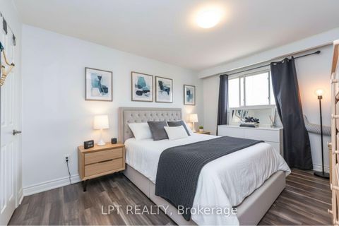 Photo 26 at 7101 Codlin Avenue, Malton, Mississauga