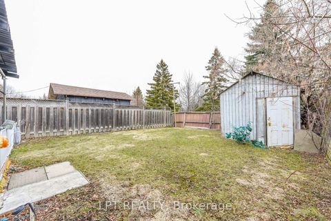 Photo 31 at 7101 Codlin Avenue, Malton, Mississauga