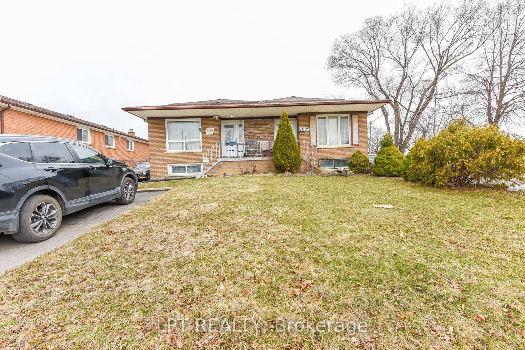 7101 Codlin Avenue, Malton, Mississauga by Loree Meneguzzi Real Estate 7101 Codlin Avenue, Malton, Mississauga
