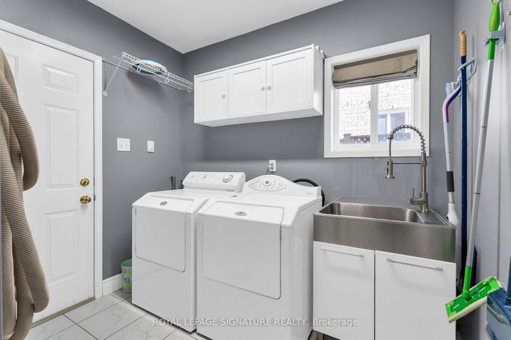 Photo 10 at 21 Bushberry Road, Snelgrove, Brampton