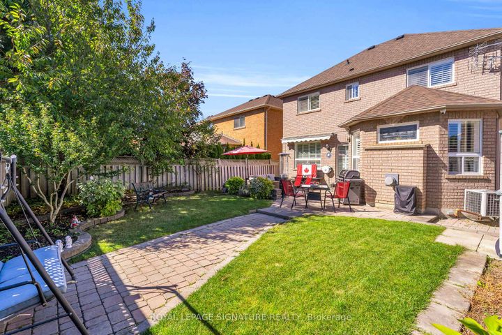 Photo 28 at 21 Bushberry Road, Snelgrove, Brampton