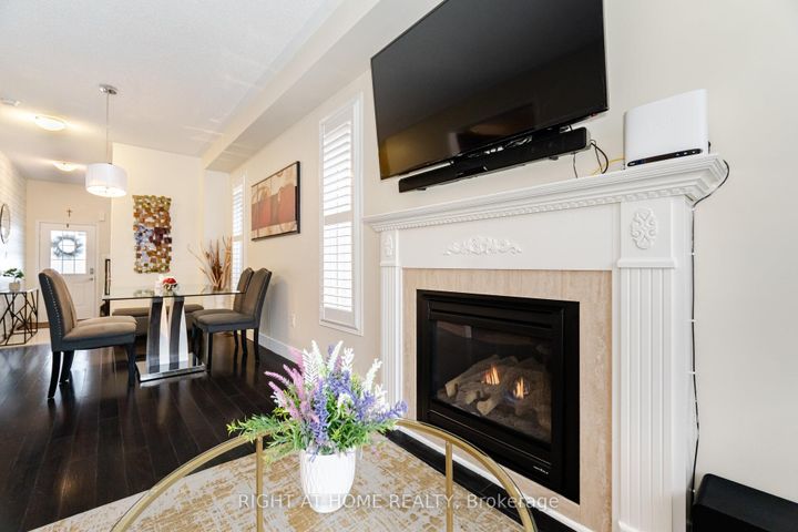 Photo 8 at 14 Duffel Crescent, Georgetown, Halton Hills