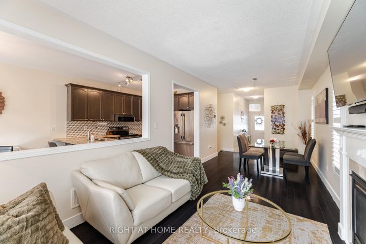 Photo 9 at 14 Duffel Crescent, Georgetown, Halton Hills