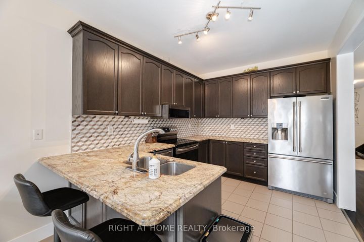 Photo 11 at 14 Duffel Crescent, Georgetown, Halton Hills