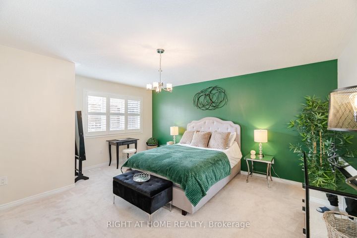 Photo 18 at 14 Duffel Crescent, Georgetown, Halton Hills