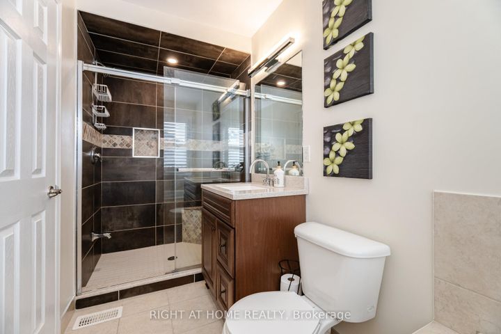 Photo 22 at 14 Duffel Crescent, Georgetown, Halton Hills