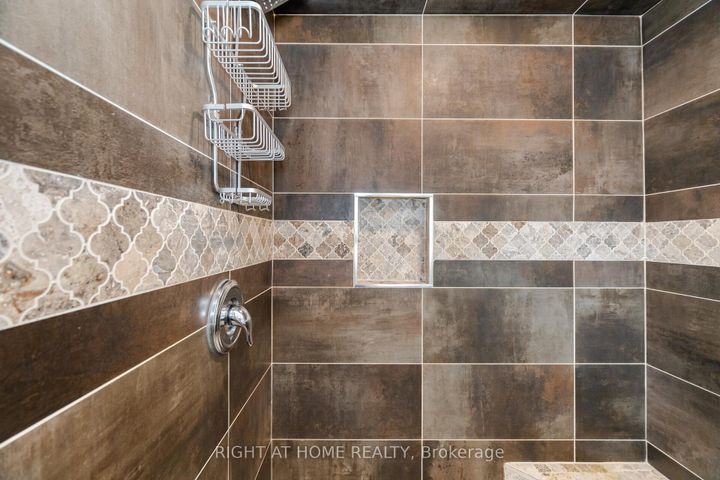 Photo 23 at 14 Duffel Crescent, Georgetown, Halton Hills